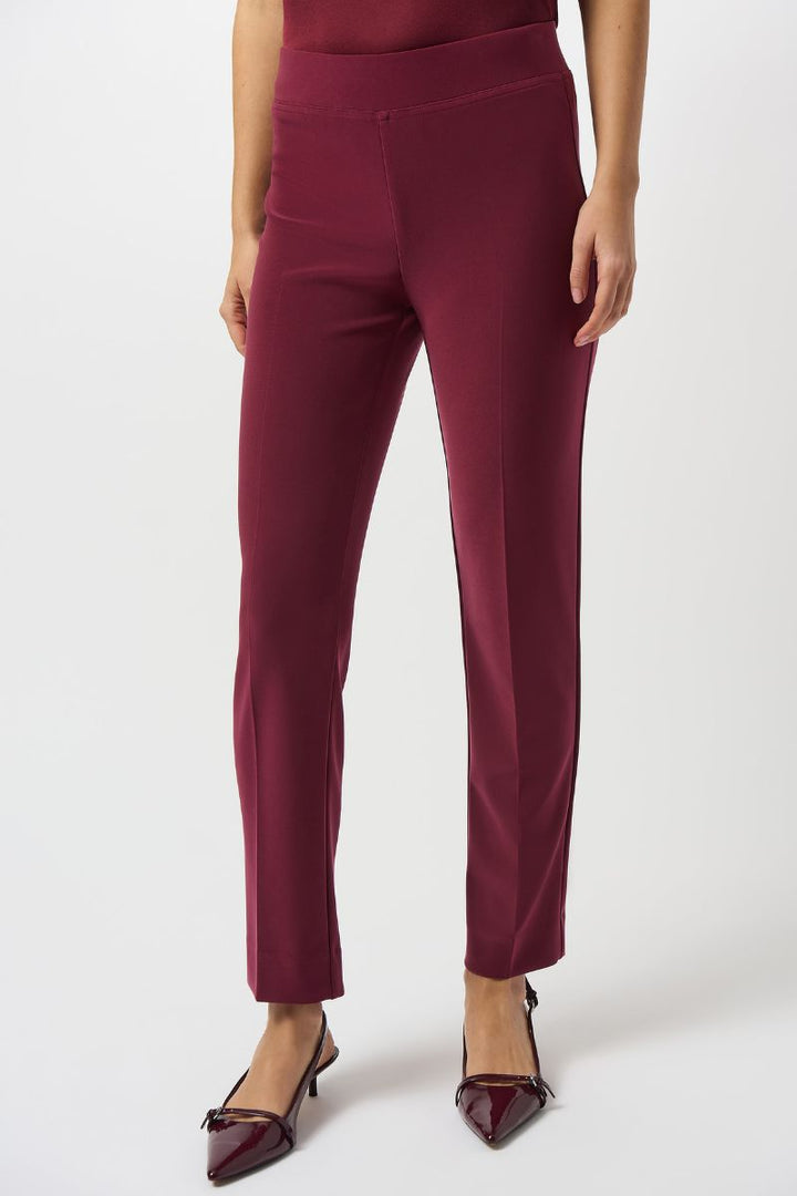 Pantalon slim classique sur mesure 144092 en noir, blanc, bleu marine, pierre de lune et vanille par Joseph Ribkoff in Noir / 16