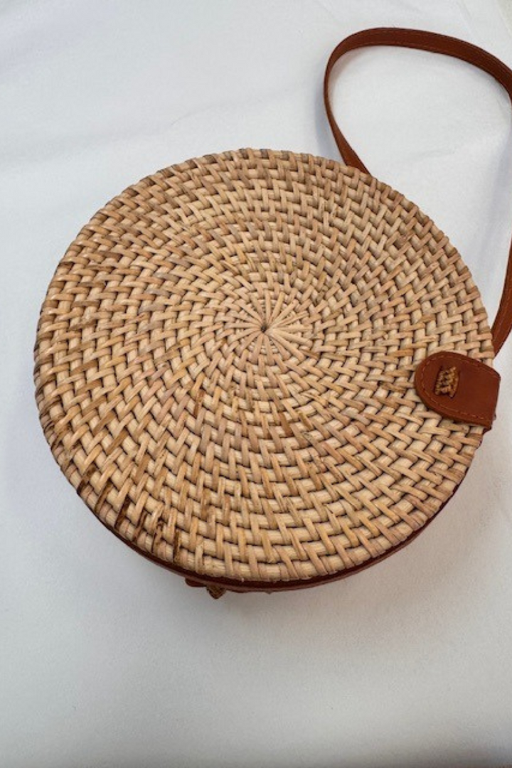 Bug & Bear Rattan Round Handbag in White
