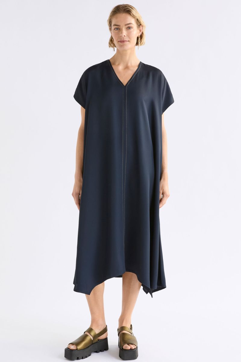 Hullu dress A1387 in Navy by ELK the Label