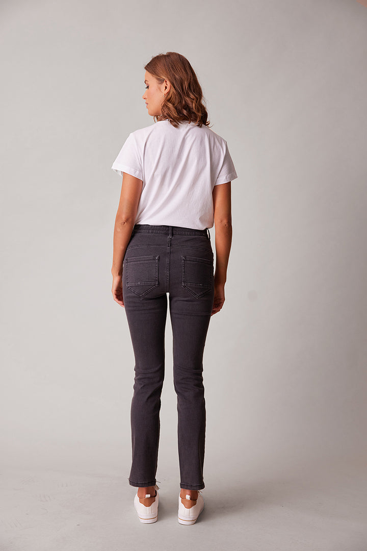 Rome Jean NLA2684 in Charcoal by Lania The Label in 8
