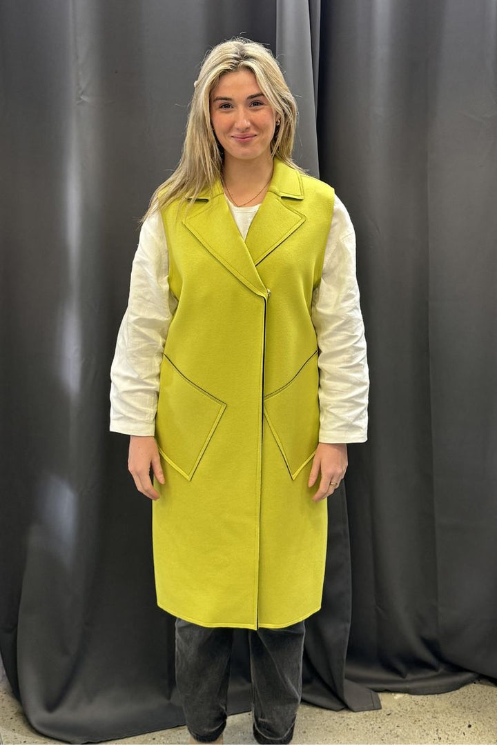 Scuba Long Gilet in Black/Avocado W23506 by Peruzzi in 36 / Black/Avocado