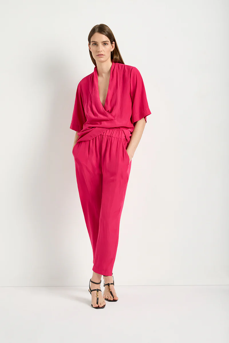 Roll Front Plaza F67 8536 in Sapphire by Mela Purdie