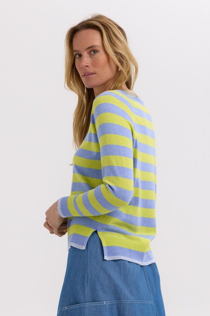 Essential Stripe V neck ZP7701 by Zaket & Plover in L / Striped