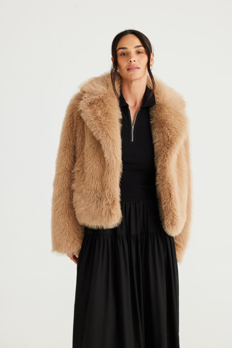 bertoli-jacket-in-walnut-brave-true-front-view_1200x
