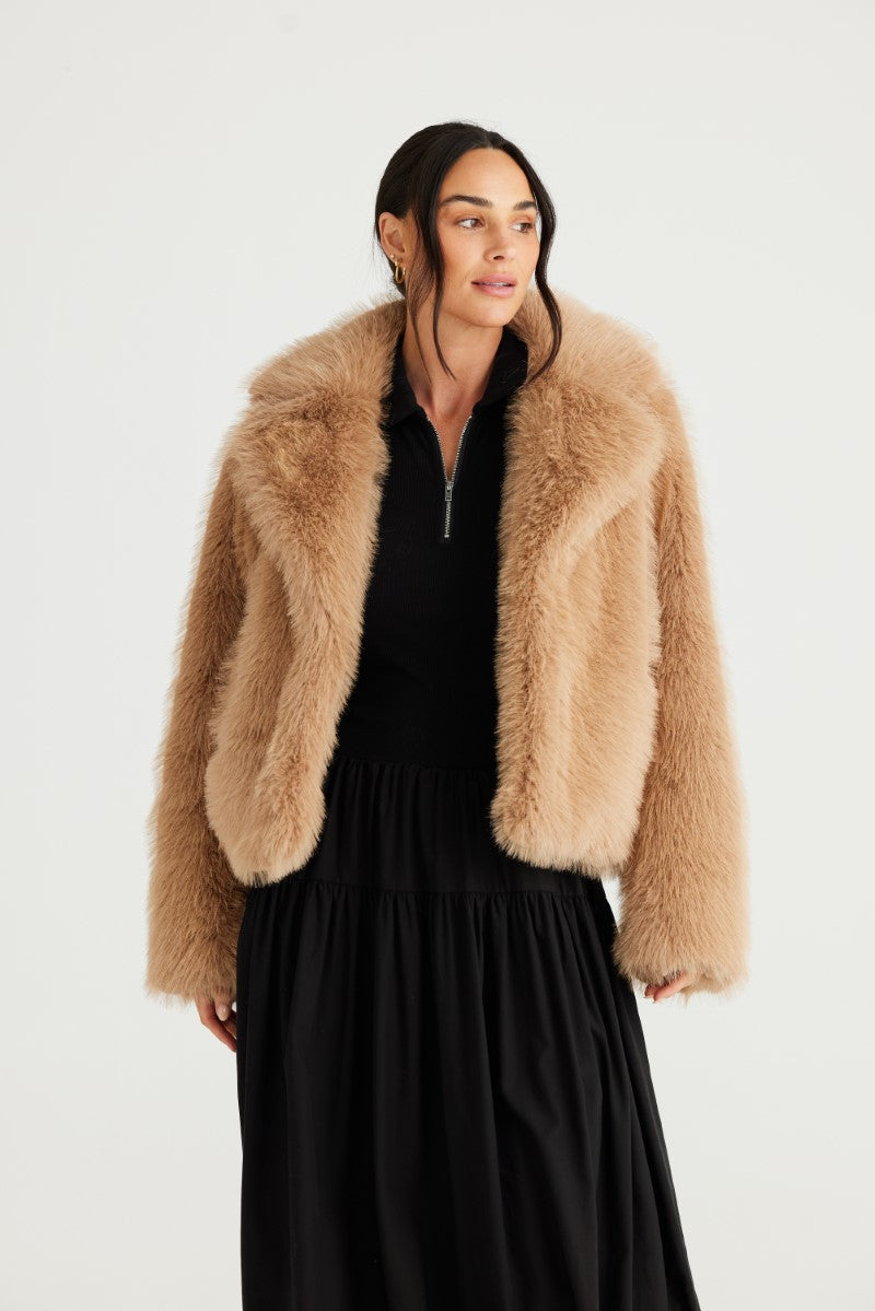 bertoli-jacket-in-walnut-brave-true-front-view_1200x