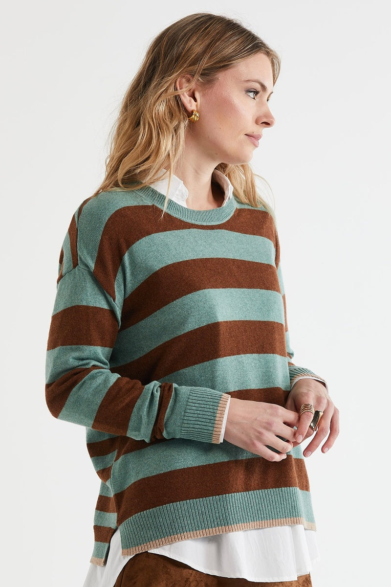 block-stripe-crew-in-moss-zaket-plover-side-view_1200x