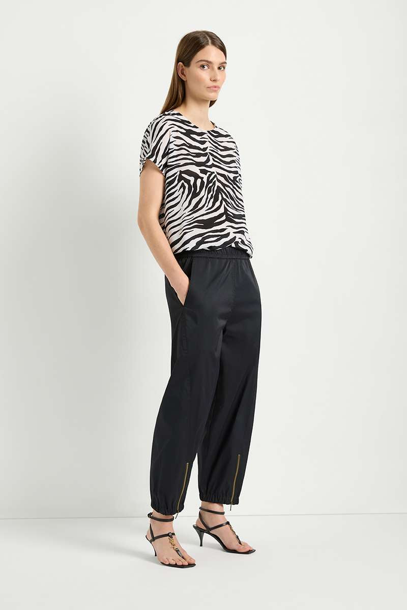 crop-club-pant-in-true-navy-mela-purdie-front-view_1200x