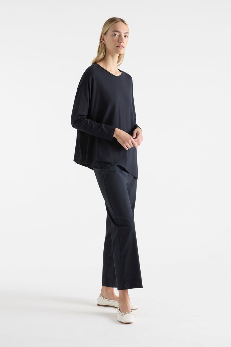 cropped-pant-in-french-navy-mela-purdie-front-view_1200x