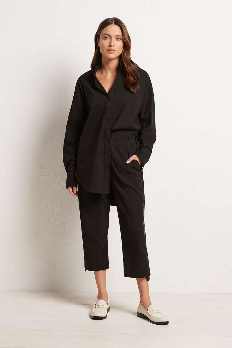 Cropped Zip Cargo F65 1386 in black by Mela Purdie