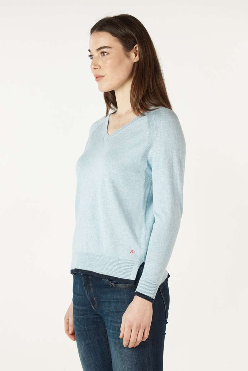 essential-v-neck-powder-zaket-plover-side-view_1200x