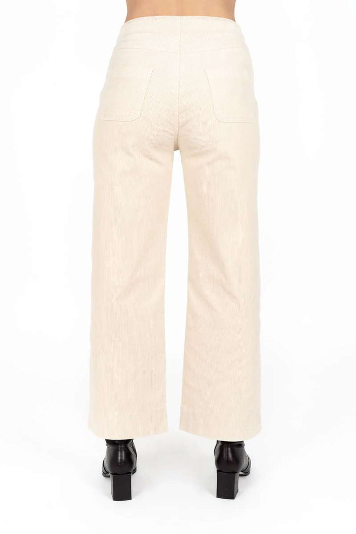 Fleetwood Cord Jean HW25101 by Humidity Lifestyle in 8 / Black