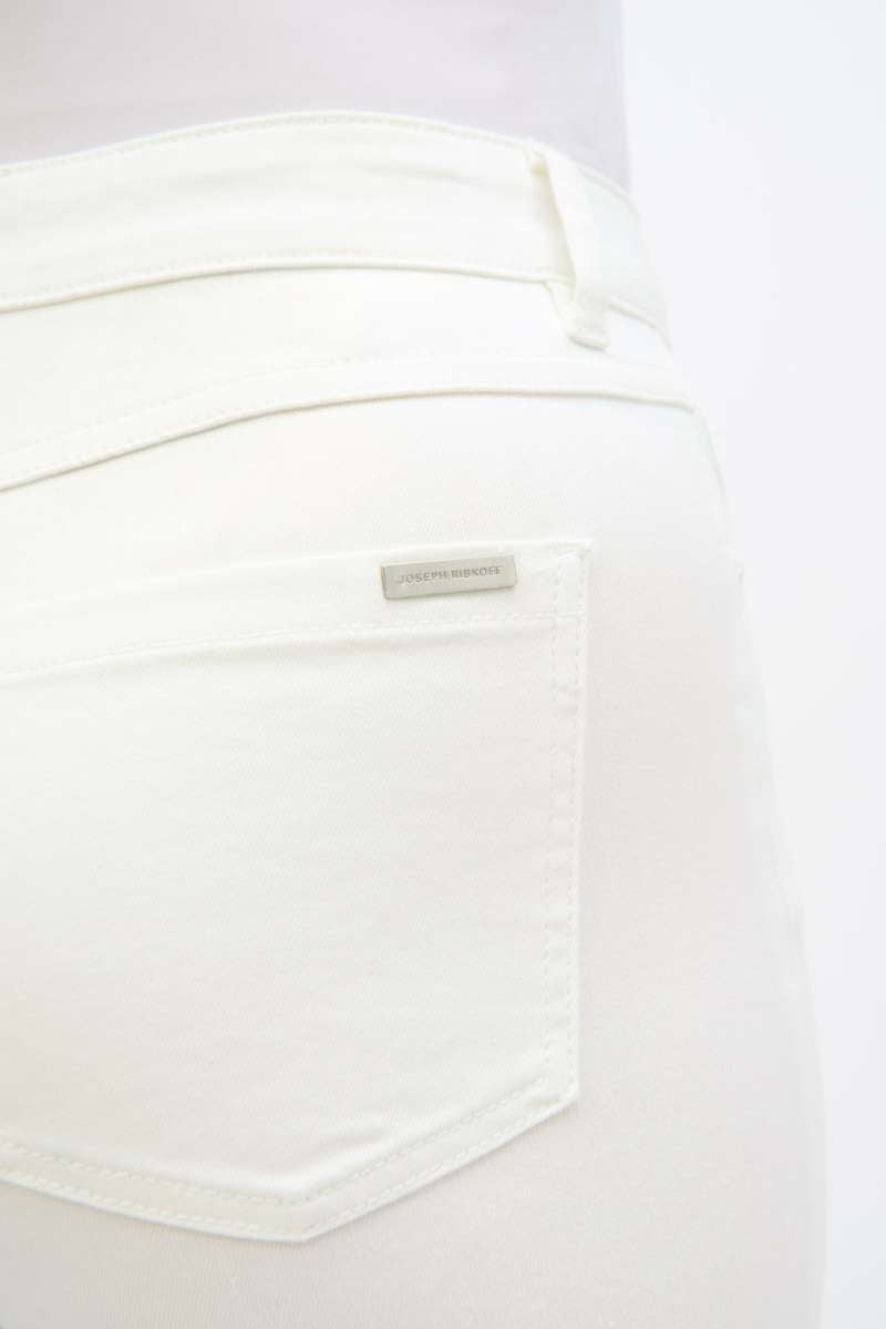 Gia Denim Jeans The Classic Slim Fit Stretch Featherweave 251966 by Joseph Ribkoff