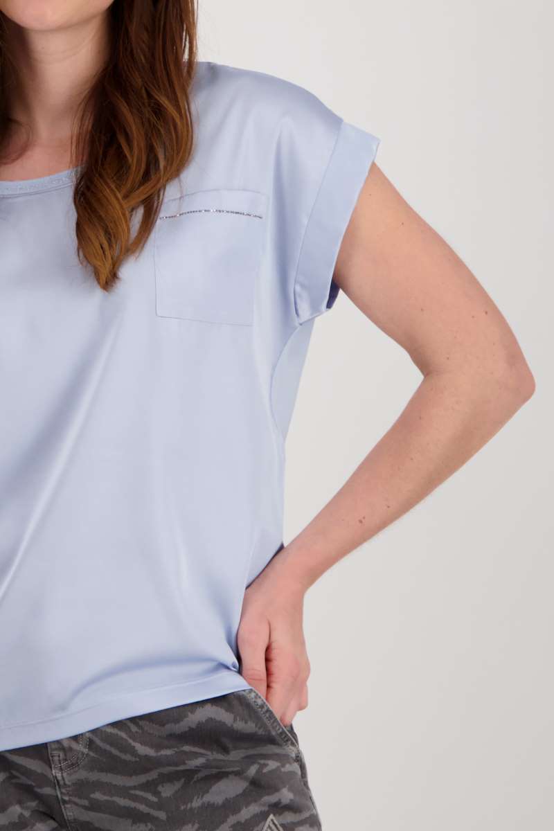 jersey-blouse-basic-jewelry-in-soft-sky-monari-front-view_1200x