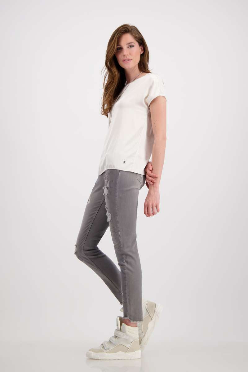 jersey-blouse-jewelry-necklace-in-champagne-monari-side-view_1200x