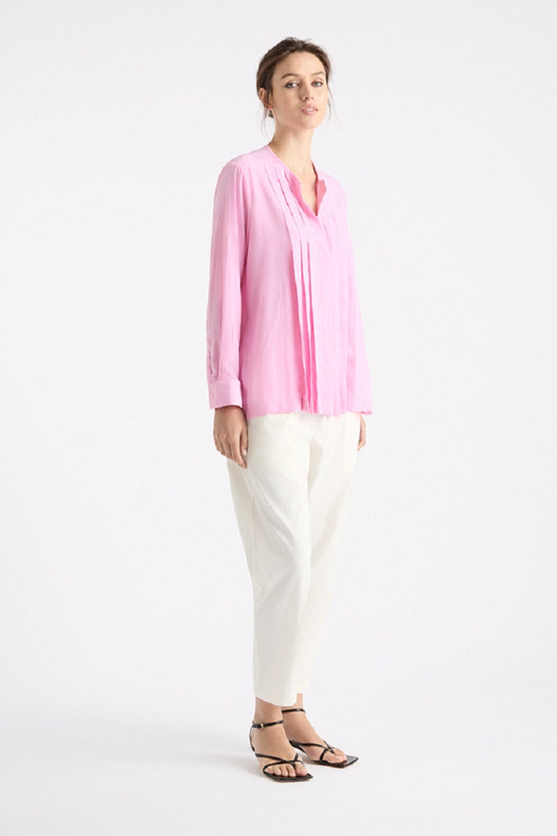 knife-pleat-blouse-in-petal-mela-purdie-front-view_1200x