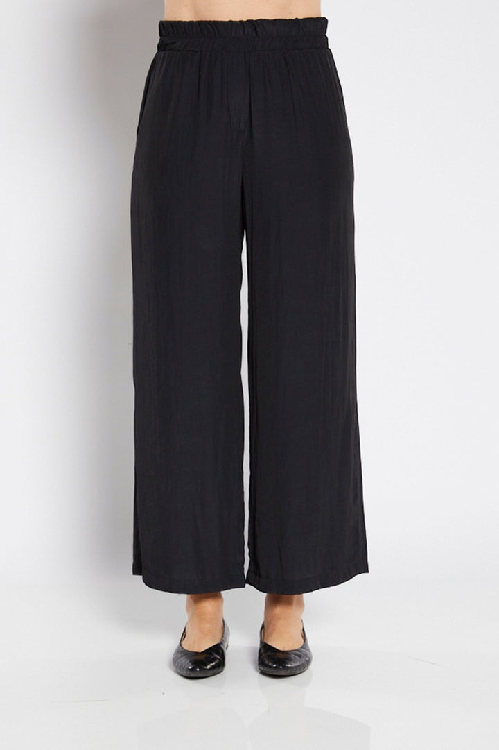 Lusture Wider Pant in Black VIOLIN.W25 by Philosophy in 16 / Black