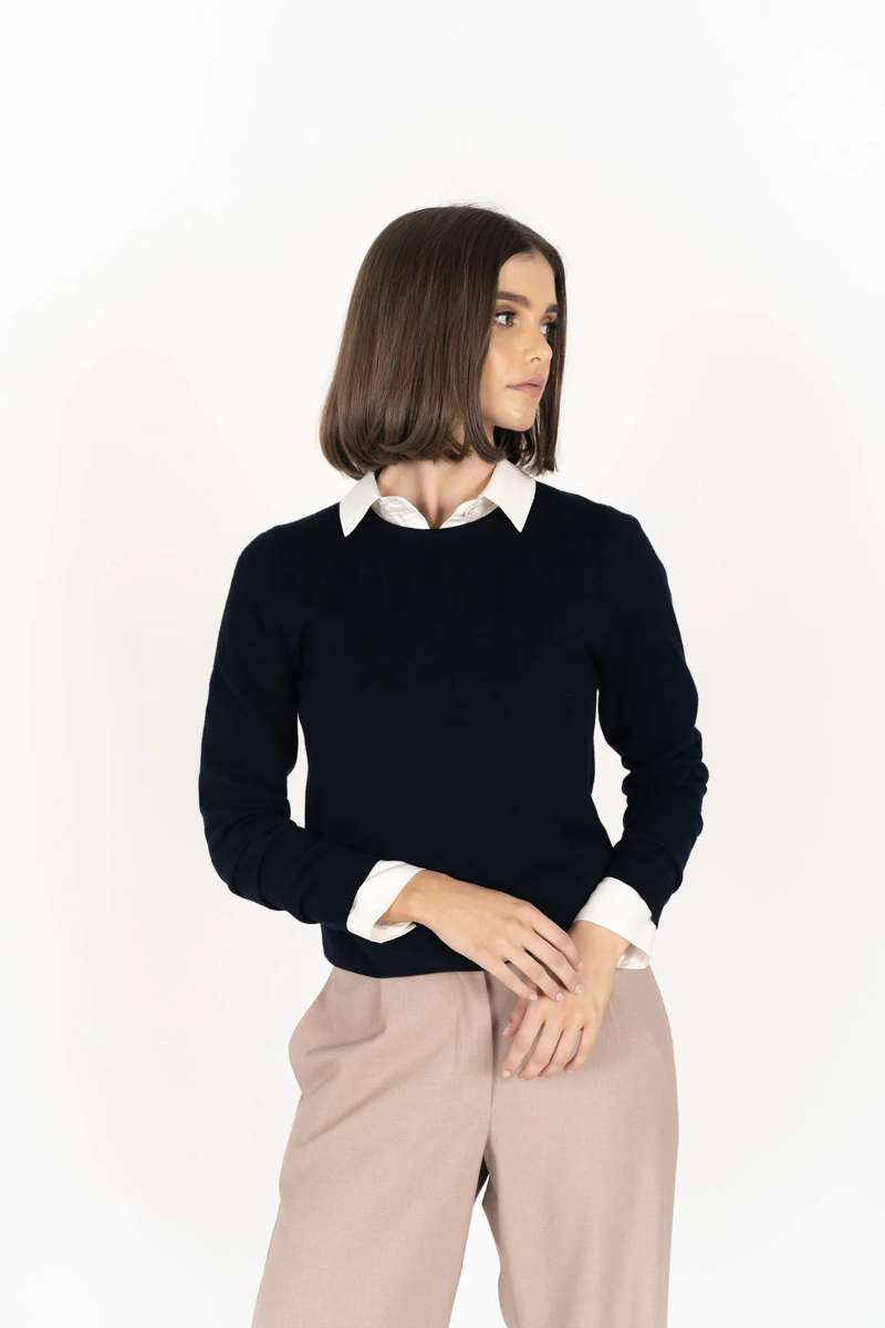 mae-jumper-humidity-lifestyle-front-view_1200x