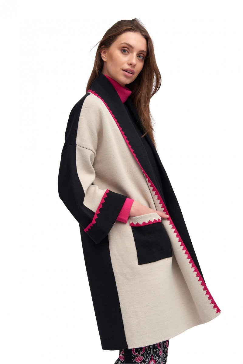 matamala-knitwear-in-beige-tinta-bariloche-side-view_1200x
