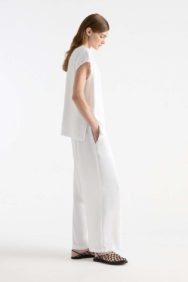 pace-pant-in-white-mela-purdie-side-view_1200x