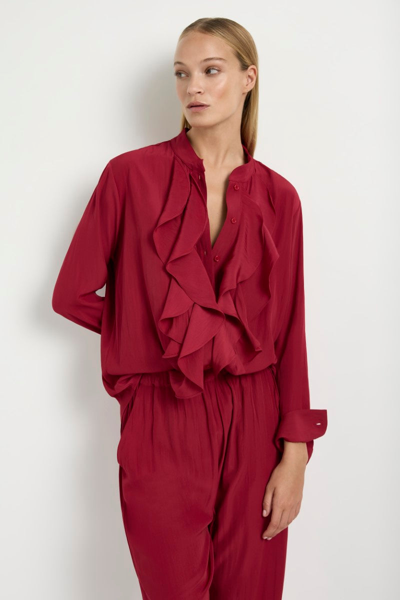 savoy-pant-in-chilli-mela-purdie-front-view_1200x