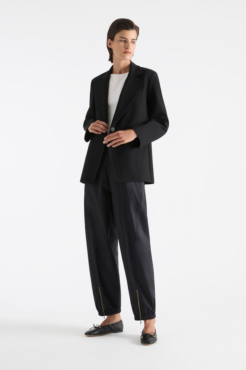 shaped-blazer-in-black-mela-purdie-front-view_1200x