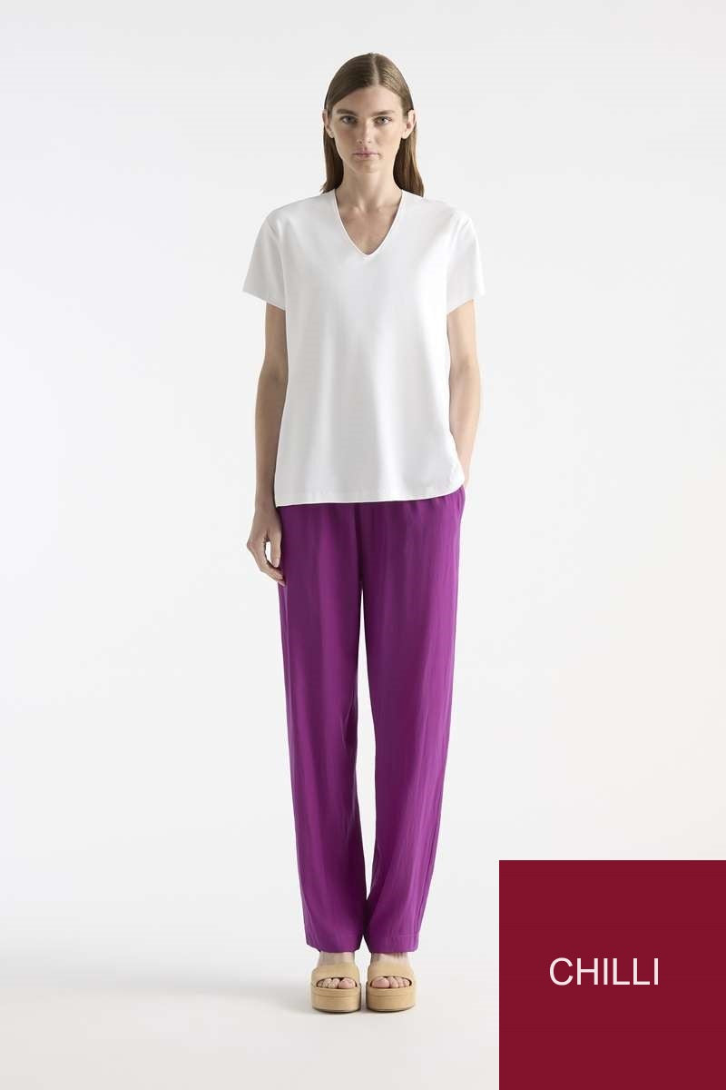 Soft Capri in Chilli F67 1615 by MELA PURDIE
