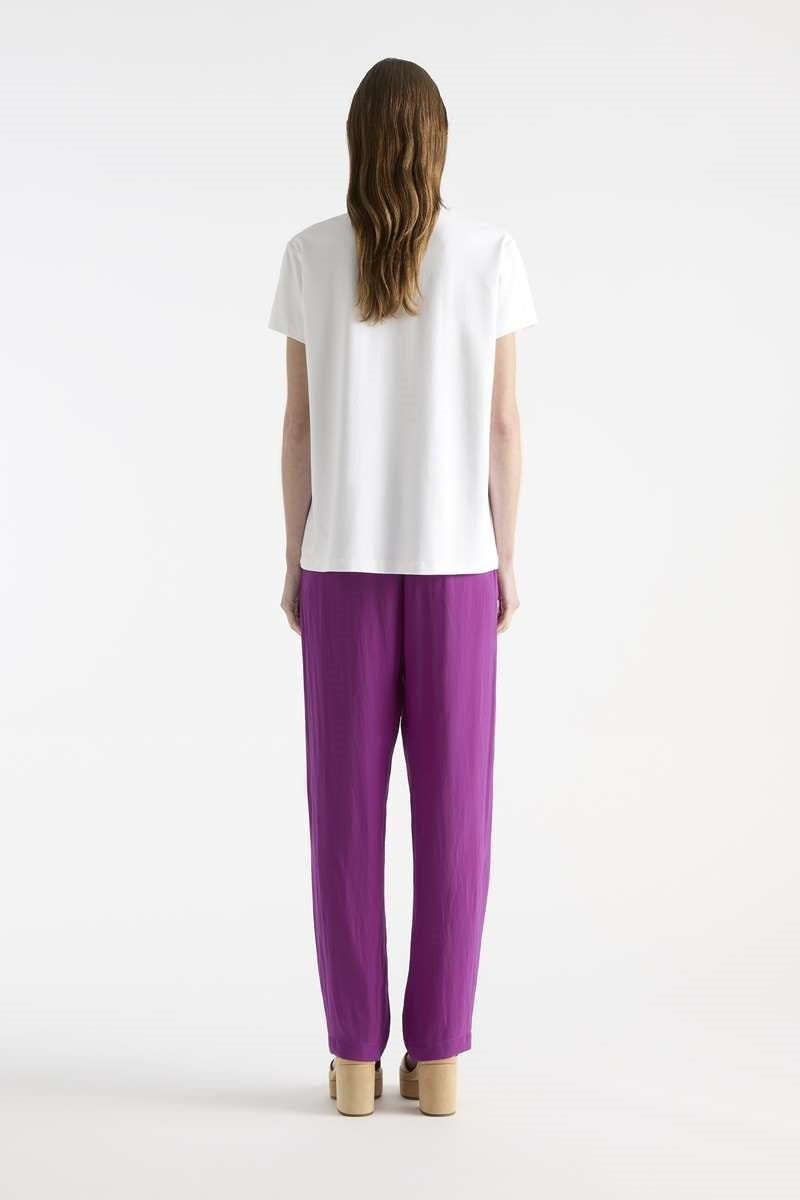 soft-capri-in-chilli-mela-purdie-back-view_1200x