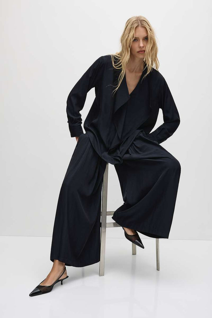 Soft Vent Pant In Fig, Black & Navy F67 1676 by Mela Purdie in 24 / Fig