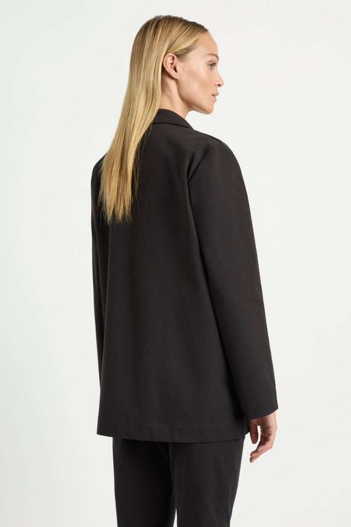 Mela Purdie Stretch Blazer in Black F414 4129 by MELA PURDIE in 8-XS / Black