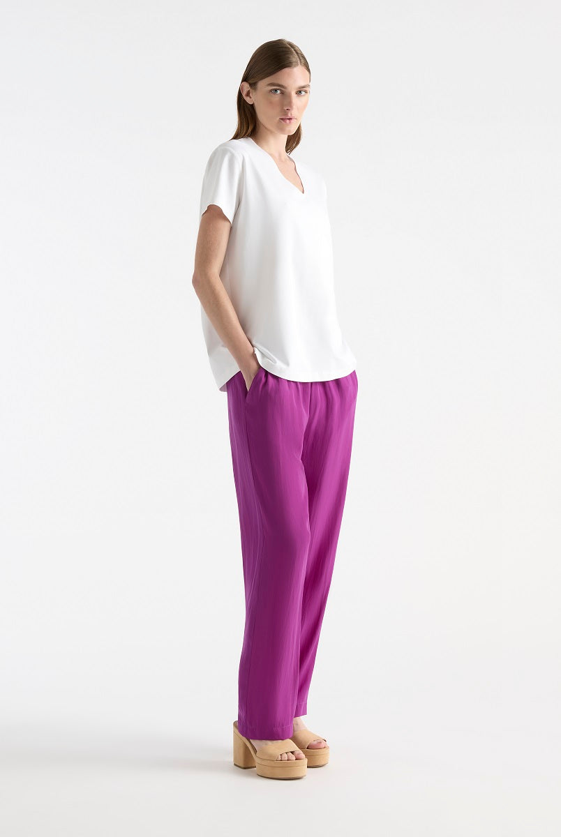 V Plaza T in Black F01 8423 by MELA PURDIE