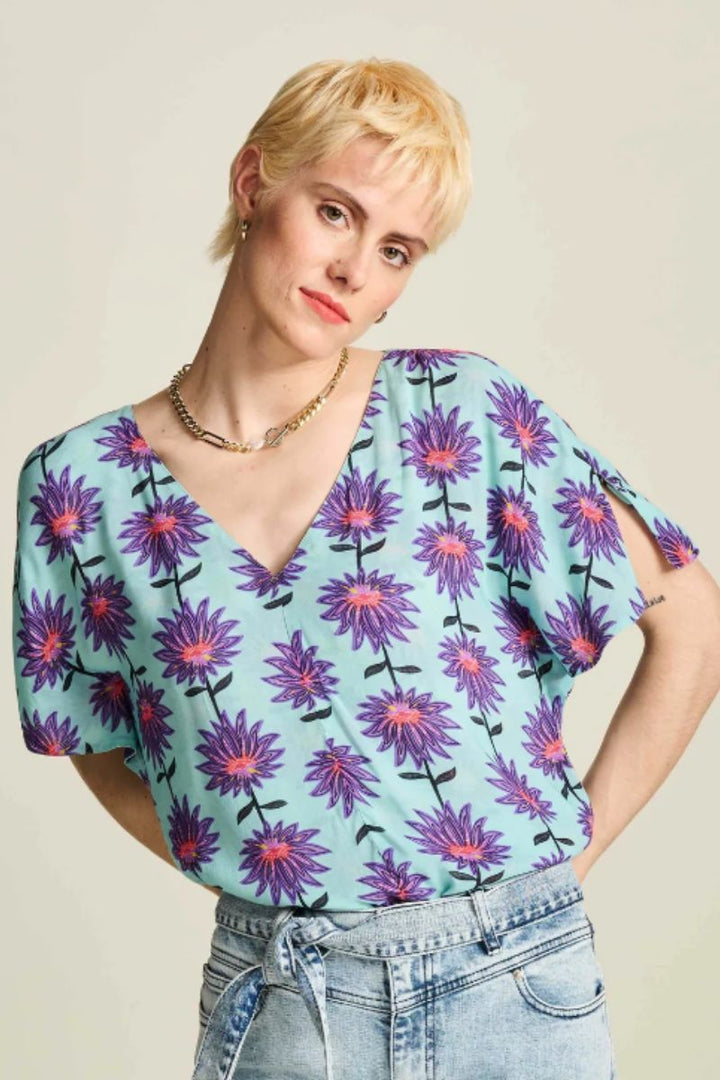 Georgie Top in aqua flower print SP7718 by POM Amsterdam