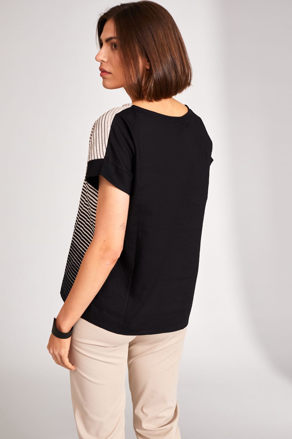 Graded Stripe Top in Black/Sand S24160 by Peruzzi