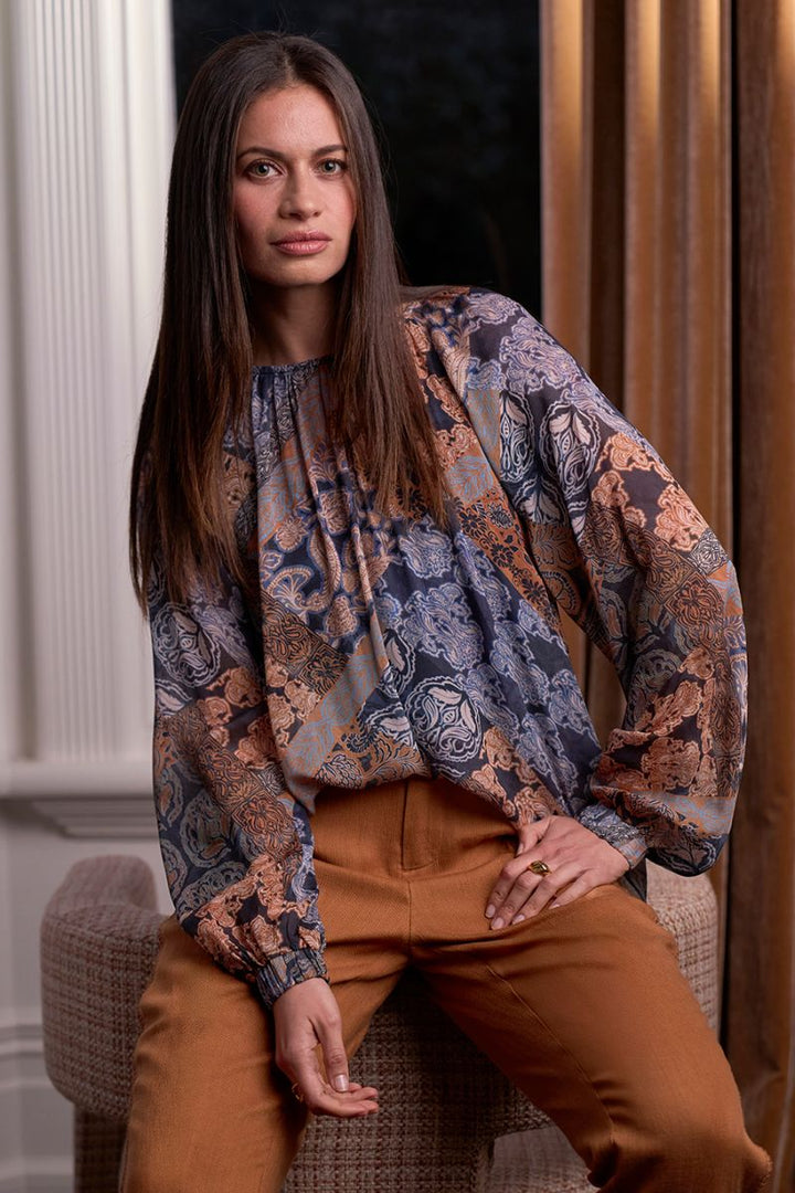 Loobie's Story Byzantium Top in Indigo Multi by Loobie’s Story in Indigo / 10