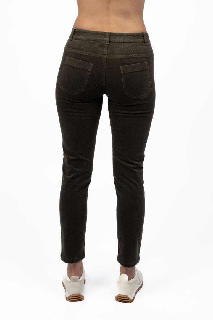 Queen Cord Jean in Moss HW25106 by Humidity Lifestyle in Moss, size 8