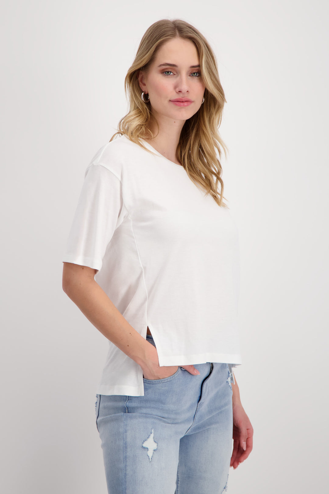 Round Neck T-Shirt 408351MNR in Off White by Monari