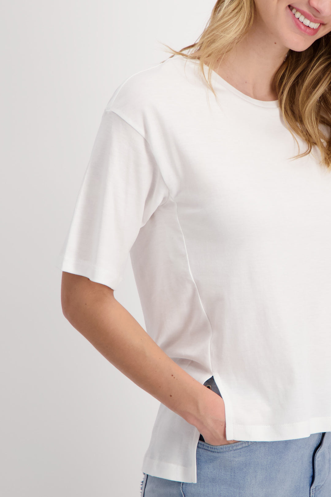 Round Neck T-Shirt 408351MNR in Off White by Monari