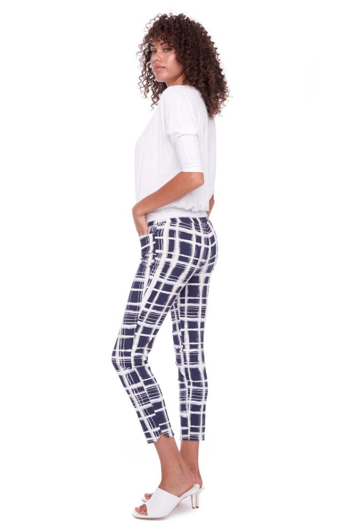 68026Up-pant in Greece-Pattern-Side-View