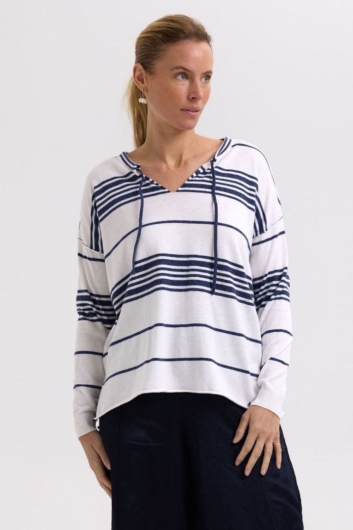Beach Bum Jumper ZP7702 by Zaket & Plover in XS / White