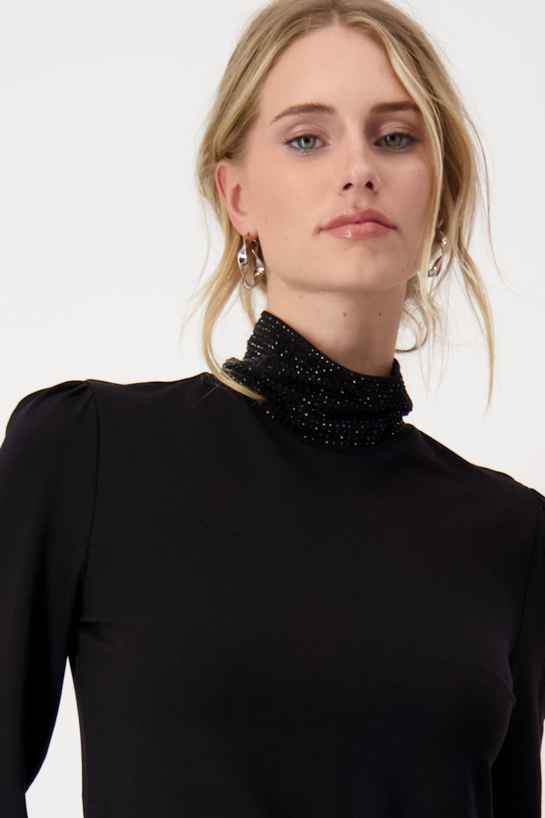 Stand Up Collar Shirt 807641MNR in Black by Monari