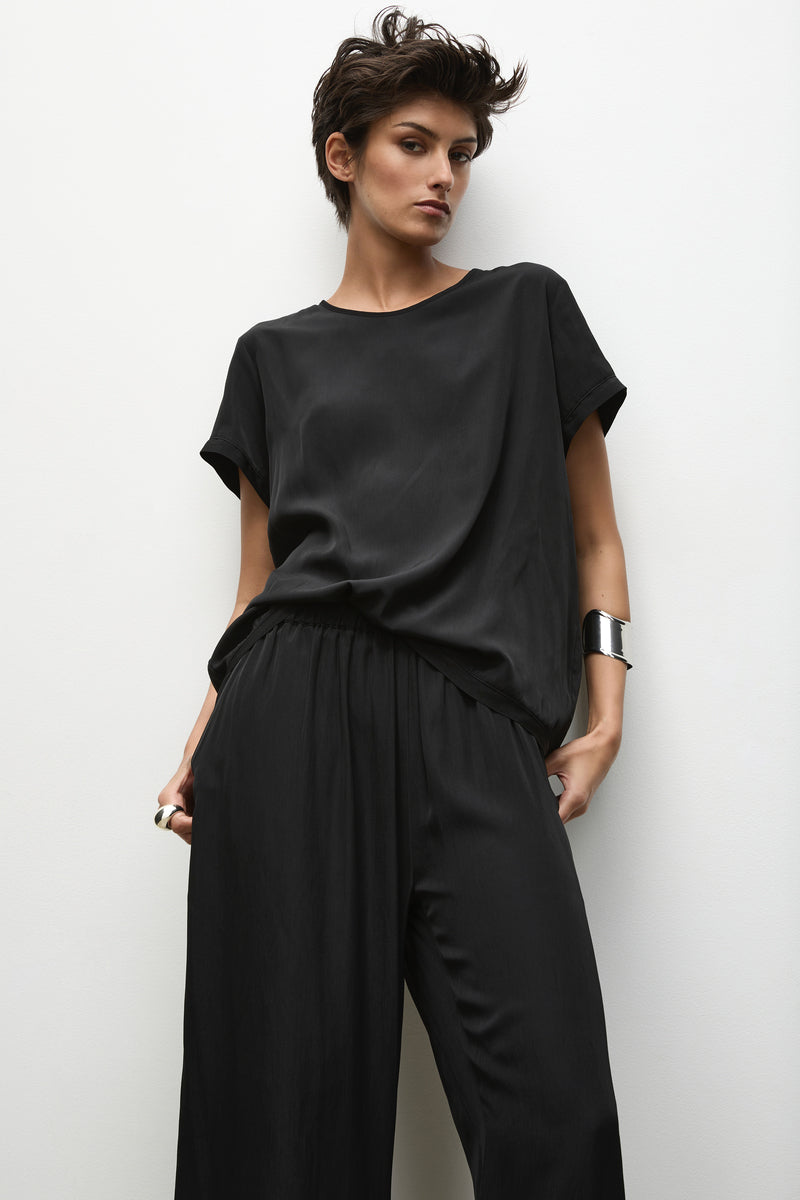 F67 2203 Transit T in Black by Mela Purdie