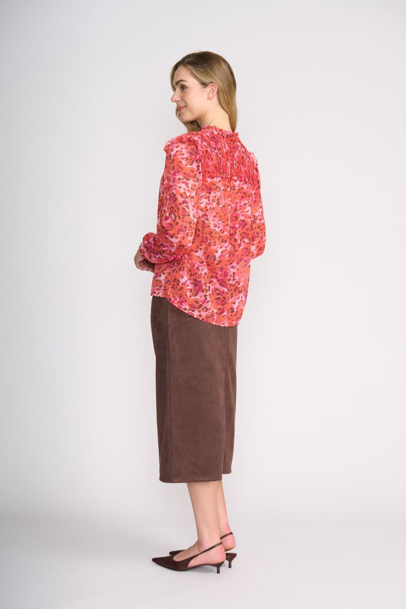 Woman wearing Stepping Out Blouse in Wild Life by FOIL FO8514 back view