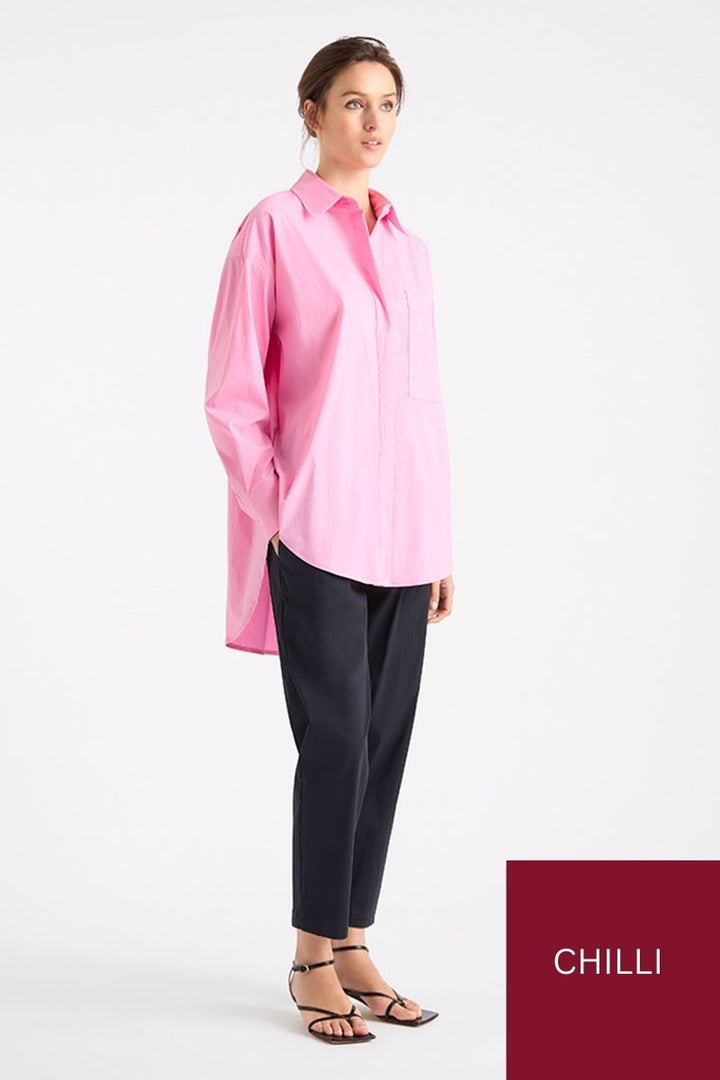 Relaxed Pocket Shirt In Chilli F65 8101 Size 22