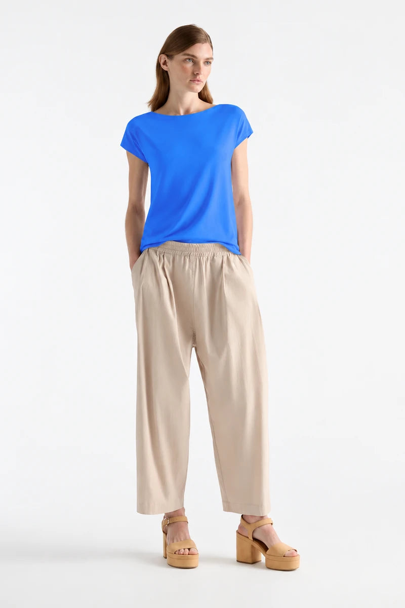  Mela Purdie Raglan Shell Miami F01 212, front view showing boat neckline, cap sleeves and relaxed fit.