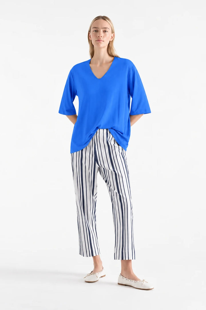 Mela Purdie V Stretch Plaza Miami F01 8323, front view showing V-neckline and loose elbow-length sleeves.