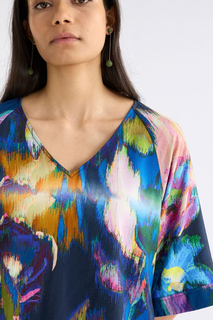 Moda V Neck Top in Vaara Print A1543 by ELK the Label in 10 / Vaara Print