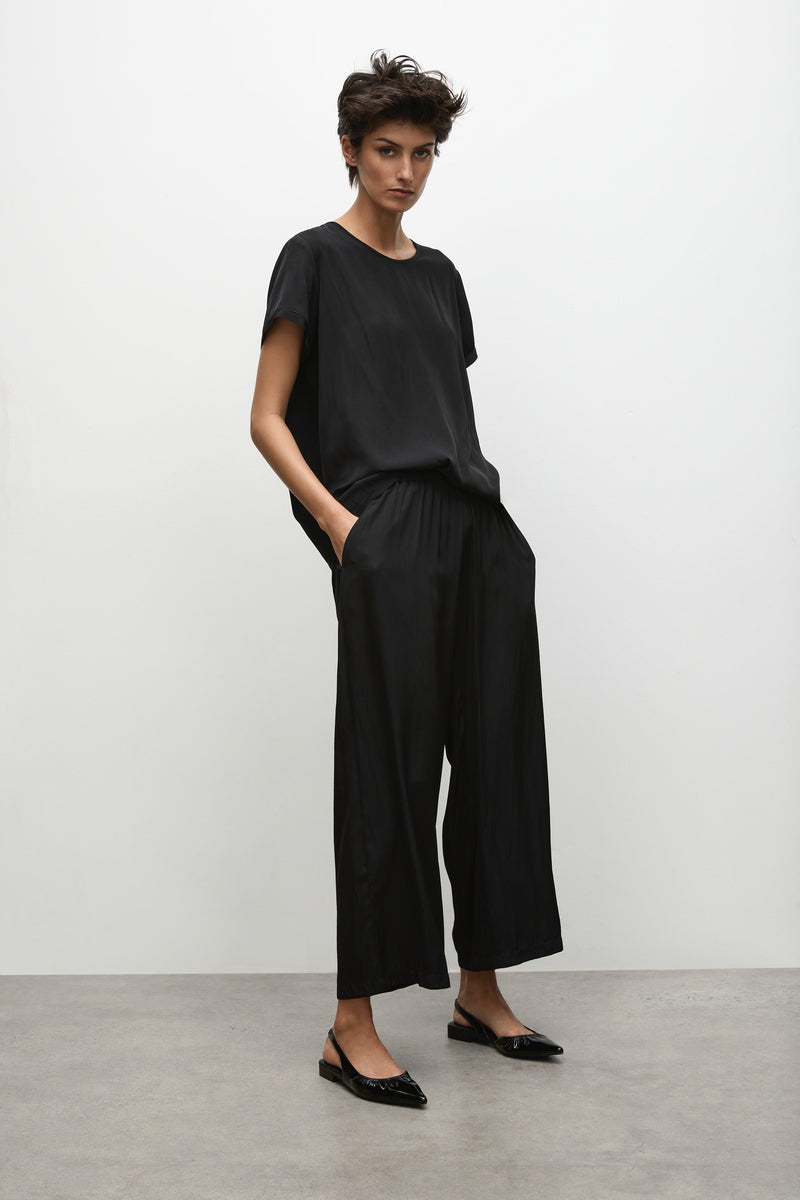 Pace Pant F67 1740 in Black by Mela Purdie