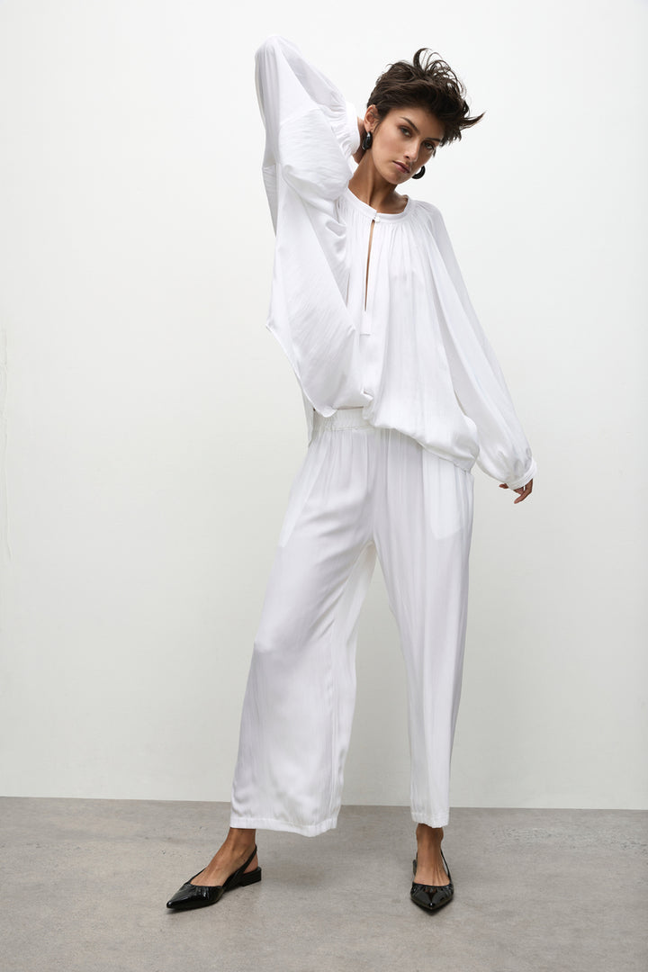 Pace Pant F67 1740 in White by Mela Purdie