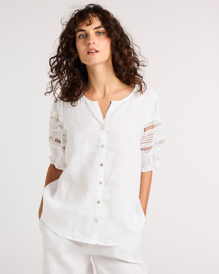 Lotus Shirt in White YT25S4199 by Yarra Trail