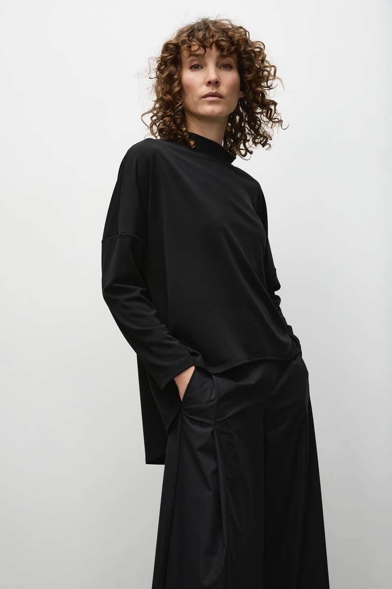 Pre Order Arc Sweater F007 8617 in Black by Mela Purdie