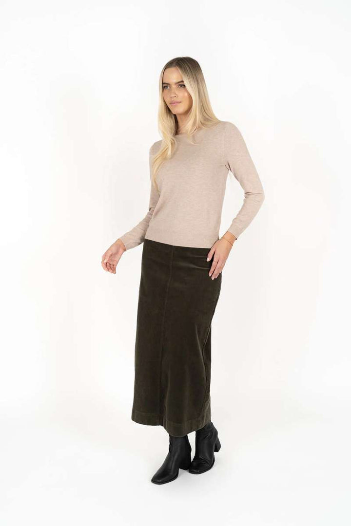 billi-cord-skirt-humidity-lifestyle-front-view_1200x